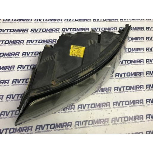 Фара передняя левая Volvo V50 2004-2008 30698891